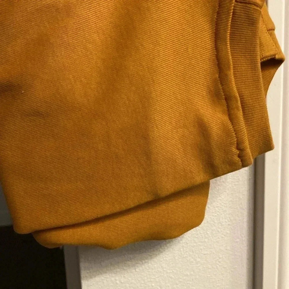 Women’s Long Sleeve Cotton Crew Neck Tee Accent Buttons Gold Burnt Orange NEW xl - Picture 12 of 15